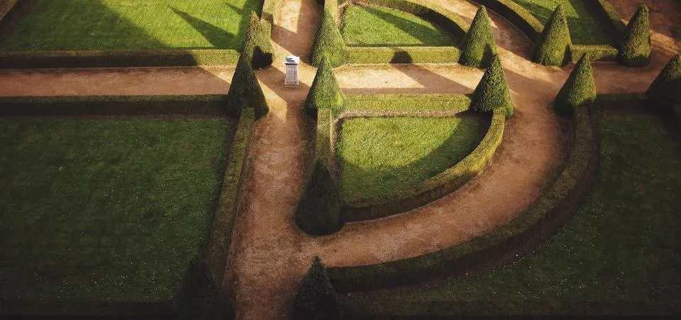Jardin à la française aux haies sculptées